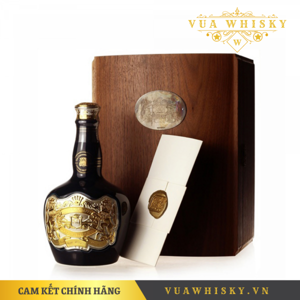 Watermark san pham vua whisky xuan 5 1 rượu chivas 50 năm vua whisky™