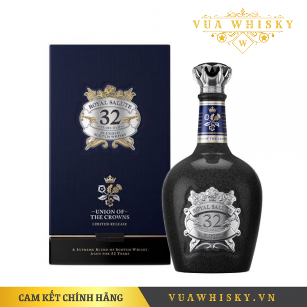 Watermark san pham vua whisky xuan 8 rượu chivas 32 năm union of the crowns phiên bản giới hạn vua whisky™