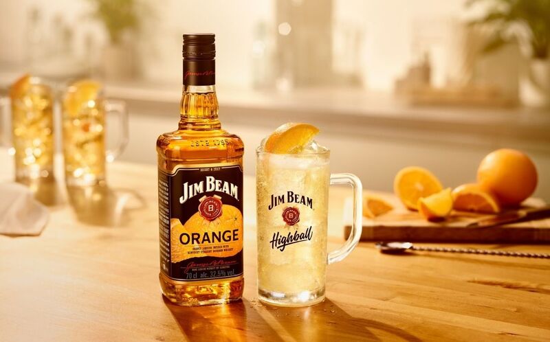 Jim beam là dòng bourbon whiskey – được gọi whiskey theo kiểu gọi rượu whisky tại mỹ